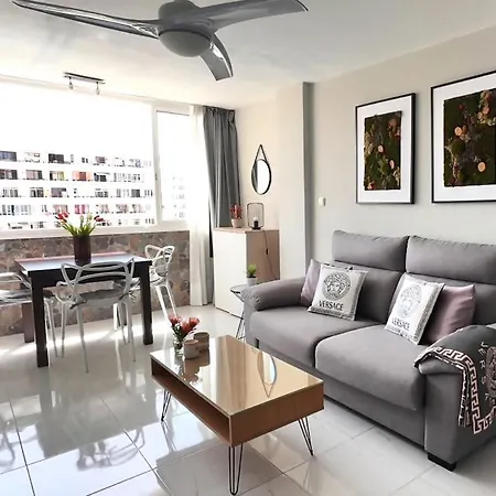 Con Piscina Y Aire Acondicionado Appartamento